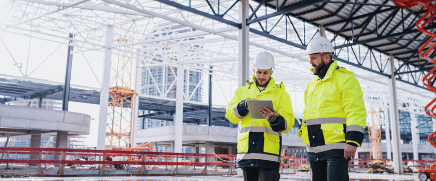 Asite_4_Ways_to_Introduce_a_Document_Manage_System_That_Works_construction_site_workers