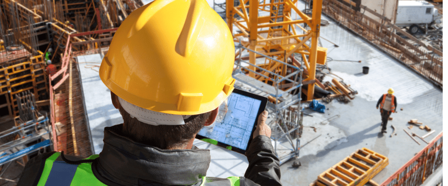 Asite_Blog_Starting_Small_for_Better_Construction_Collaboration_jobsite_tablet